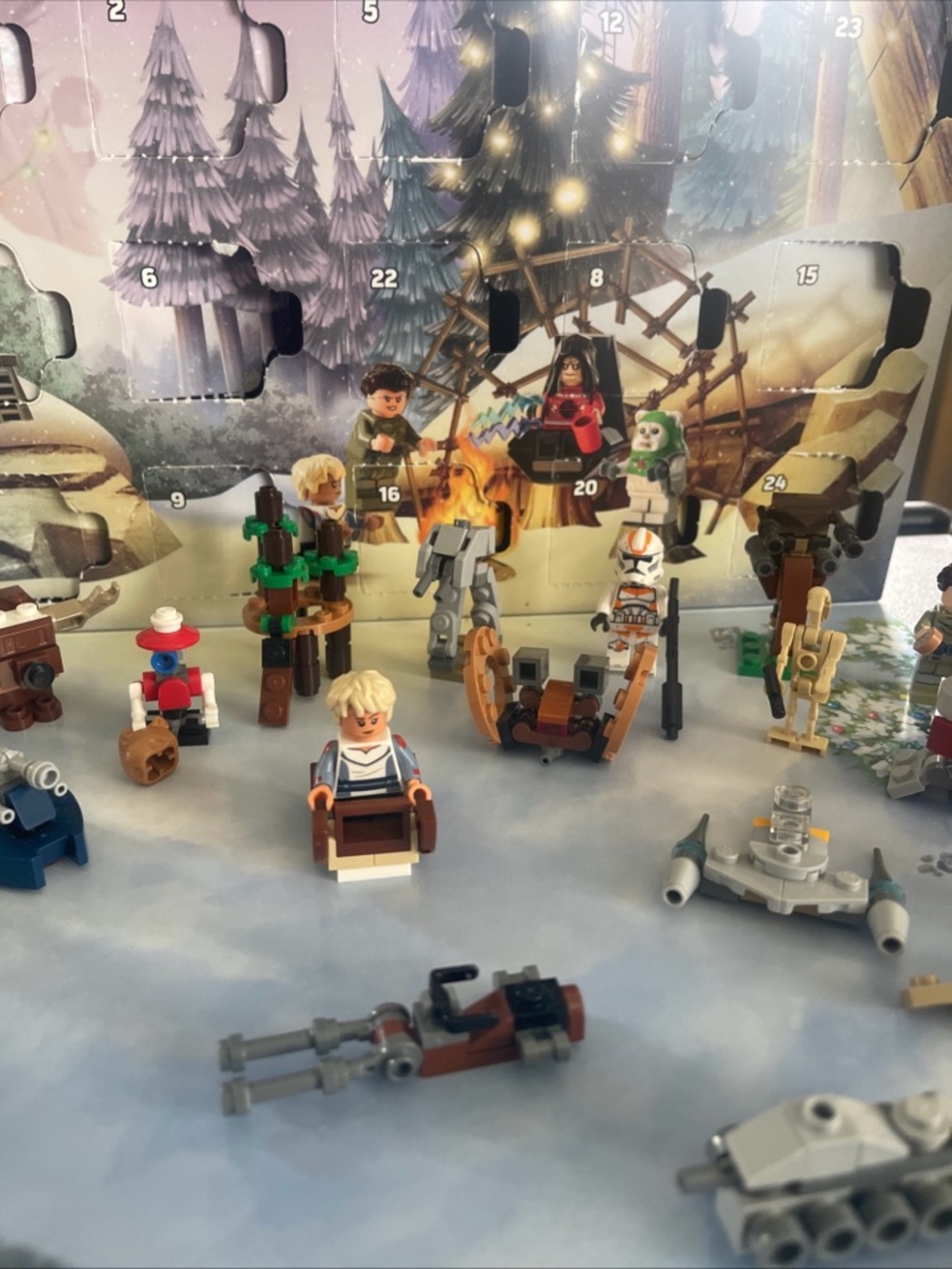 LEGO Star Wars: Advent Calendar 2023 (75366) Pre Owned Appears Complete W/Box - Picture 7 of 14